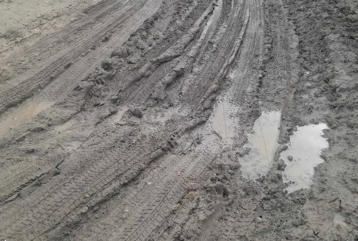 “DOĞALGAZ GELDİ, YOLLAR GİTTİ”