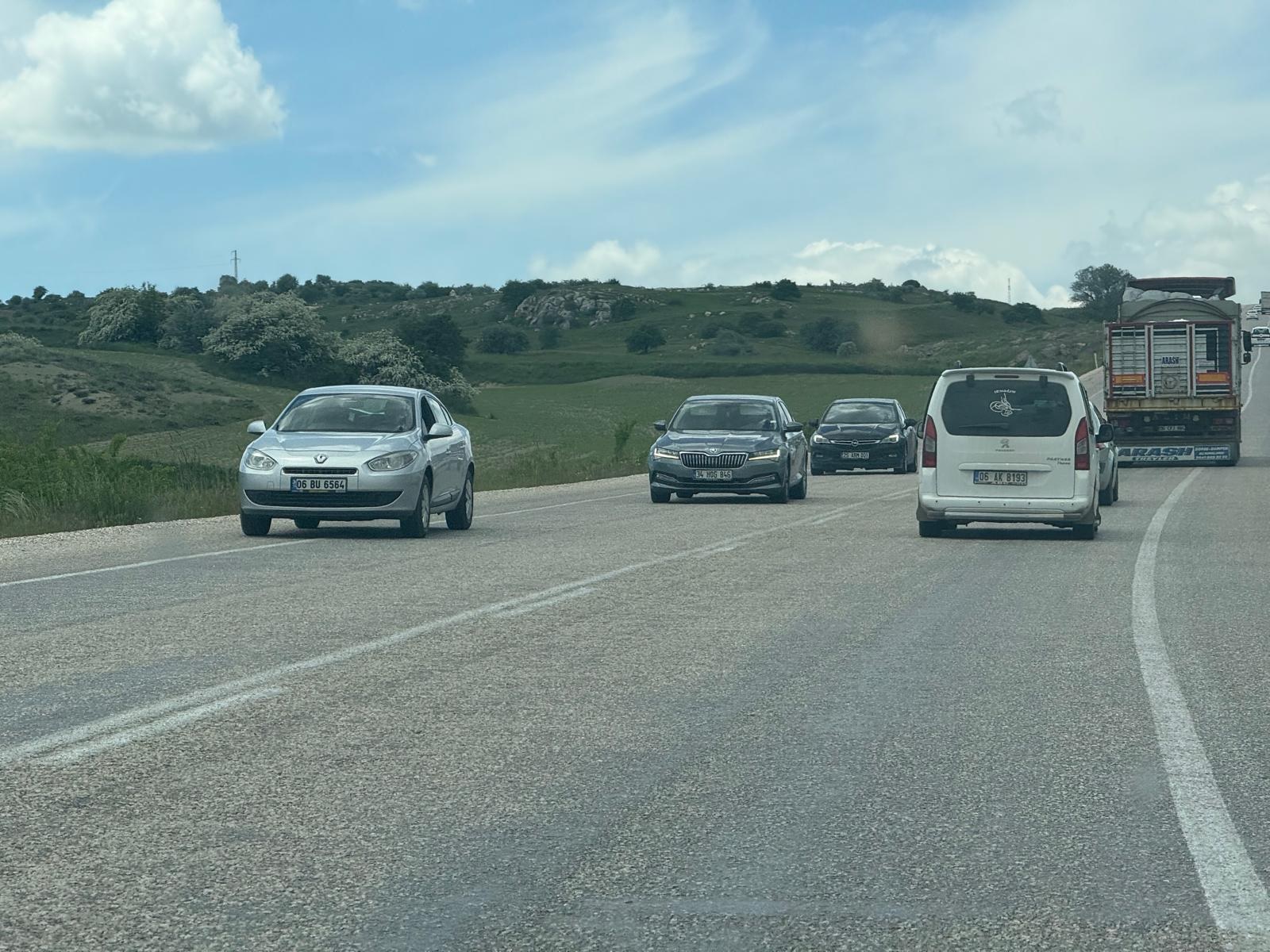 KONYA BAĞLANTI YOLUNDA BAYRAM YOĞUNLUĞU