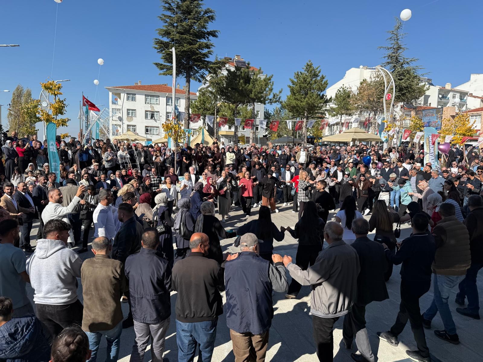 HAYMANA BALIKLA ŞENLENDİ